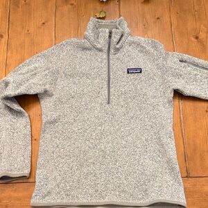 Patagonia Woman’s Small  Zip-Up Sweater in Light Gray